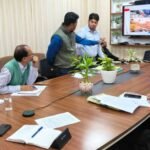 मुख्यमंत्री पुष्कर सिंह धामी के नेतृत्व में पर्वतीय विकास को नई गति, चमियाला पार्किंग एवं डीडीहाट टैक्सी स्टैंड परियोजनाओं की उच्चस्तरीय समीक्षा, निर्माण कार्यों में तेजी के निर्देश