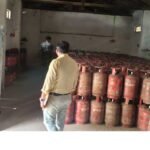 एलपीजी गैस की कालाबाजारी रोकने तथा शत्प्रतिशत् होमडिलिविरी सुनिश्चित करवाने के लिए DM ने उठाए ये कदम