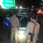 एसएसपी दून के निर्देशों पर हुड़दंगी छात्रों/युवकों पर नकेल कसने के लिए चलाया जा रहा “ऑपरेशन नाइट वॉच“ लगातार जारी।