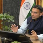 प्रधानमंत्री के भ्रमण कार्यक्रम को लेकर जिला प्रशासन अलर्ट मोड पर; डीएम ने रेखीय विभागों के अधिकारी संग की समीक्षा बैठक