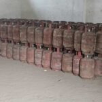 उपभोक्ताओं को सुगम आपूर्ति लिए डीएम ने अरविंद गैस एजेंसी रेसकोर्स से 13890 गैस कनेक्शन जीवन ज्योति एजेंसी कैनाल रोड में करवाए शिफ्ट