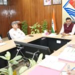मुख्य सचिव ने पिटकुल को निर्देश दिए कि सड़कों की खुदाई एवं अंडरग्राउण्ड केबलिंग और ब्लैक टॉपिंग का कार्य जून माह तक पूर्ण कर लिया जाए