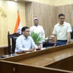 एटीएस कॉलोनी में आतंक का पर्याय बने बिल्डर पर जिला मजिस्ट्रेट का बड़ा एक्शन स्वतः संज्ञान लेकर गुंडा एक्ट में बुक कर किया जिला बदर