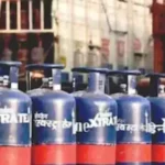 चुनाव खत्म होते ही बड़ा झटका! LPG गैस सिलेंडर 993 रूपये महंगा