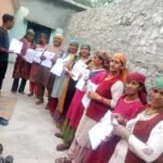 एसआईआर अभियान ने पकड़ी रफ्तार, 1882 मतदेय स्थलों पर घर-घर पहुंच रहे बीएलओ