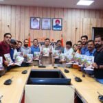 मुख्यमंत्री  पुष्कर सिंह धामी ने उत्तराखंड प्रेस क्लब की स्मारिका ‘गुलदस्ता’ का किया विमोचन